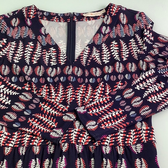 Tory Burch V neck Viscoce Fantasy Printed long sleeves dress size Small EUC - Picture 7 of 15